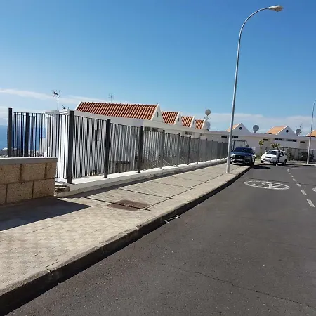 Апартаменты Views, International Channels, A-c, Pool, Bar