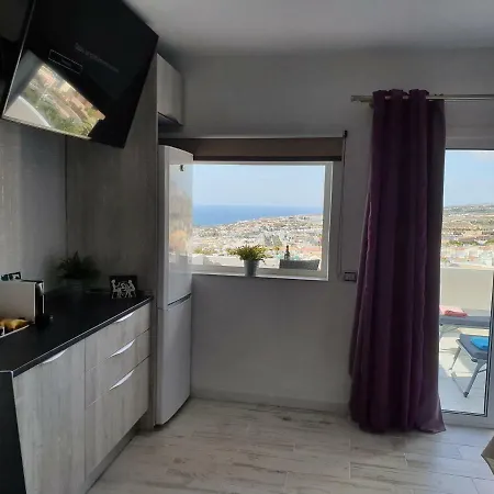 Lovely Fully Equiped In Apartment
