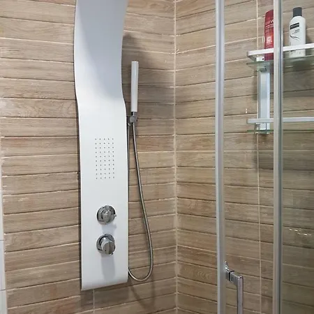Apartment Lovely Fully Equiped In