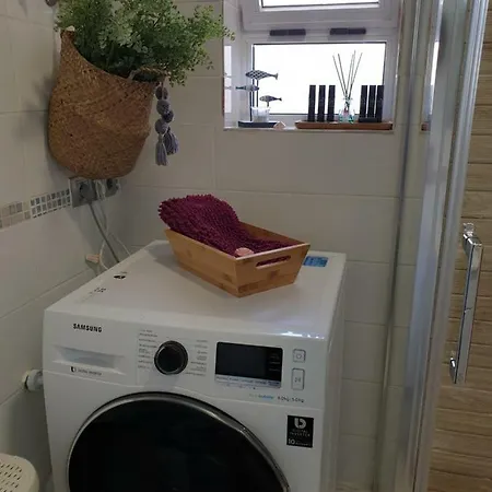 Lovely Fully Equiped In Apartment *