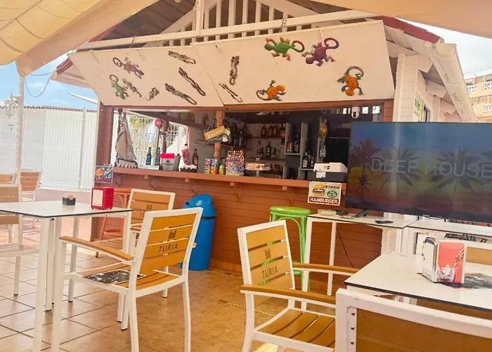 Views, International Channels, A-c, Pool, Bar Апартаменты *