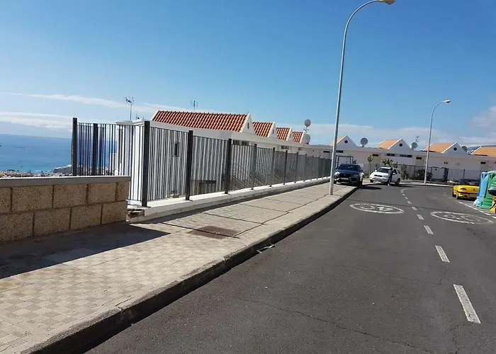 شقة Views, International Channels, A-c, Pool, Bar