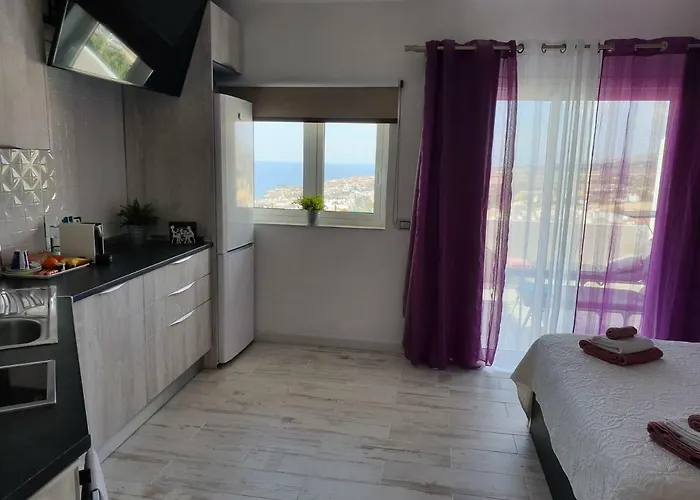 Views, International Channels, A-c, Pool, Bar Апартаменты Адехе