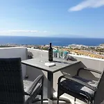 Views, International Channels, A-c, Pool, Bar شقة
