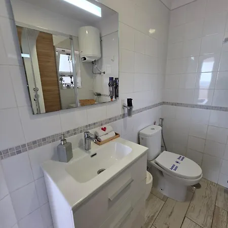 Apartament Views, International Channels, A-c, Pool, Bar