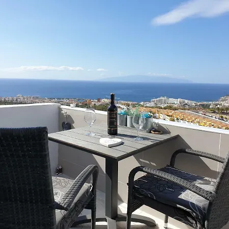 Views, International Channels, A-c, Pool, Bar Apartamento
