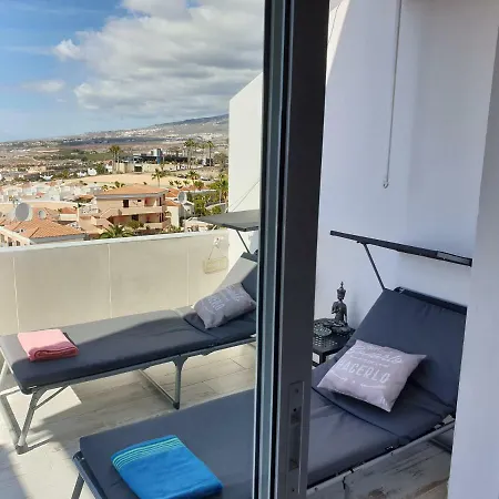 Views, International Channels, A-c, Pool, Bar Appartamento